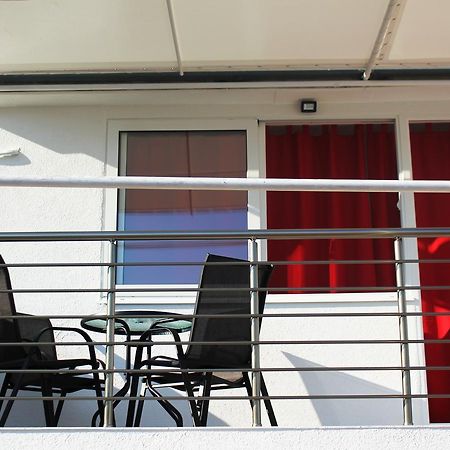 Jk Apartmani Херцег Нови Екстериор снимка