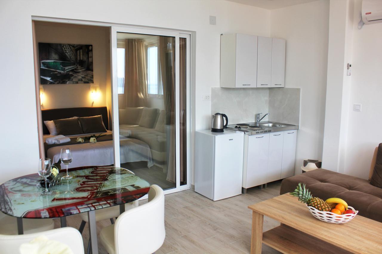 Jk Apartmani Херцег Нови Екстериор снимка