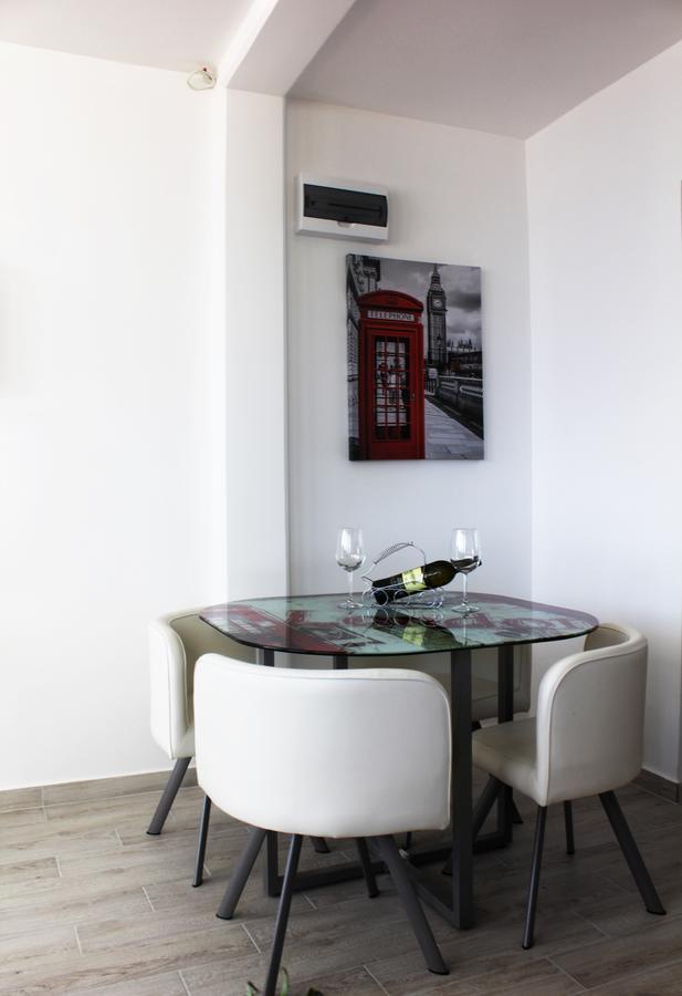 Jk Apartmani Херцег Нови Екстериор снимка